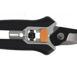 Fiskars Pruner